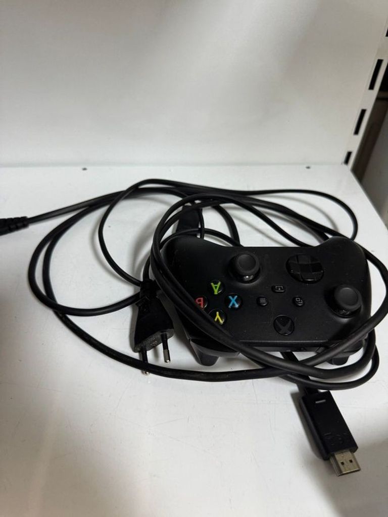 Microsoft xbox series x 1 tb all-digital robot Код:01-200779317. Изображение 5