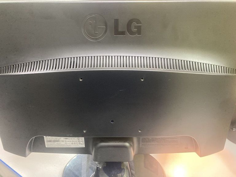 Оголошення Lg w2043sv Б/У