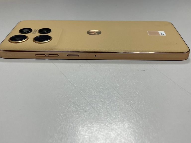 Розпродаж Motorola edge 50 neo 8/256gb, продавець Техноскарб