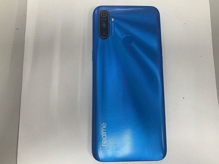 Дешево Realme C3 3/64GB Red з ломбарду