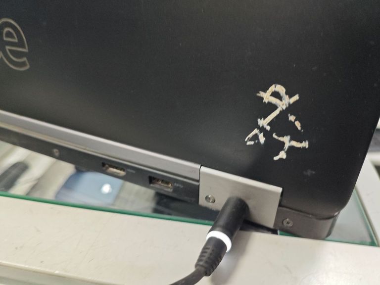 Dell 15/core i5 6200u ddr3/8gb ddr3/hdd *відсутній/ssd 256 gb/*інтегрована Код:01-200817770. Зображення 12