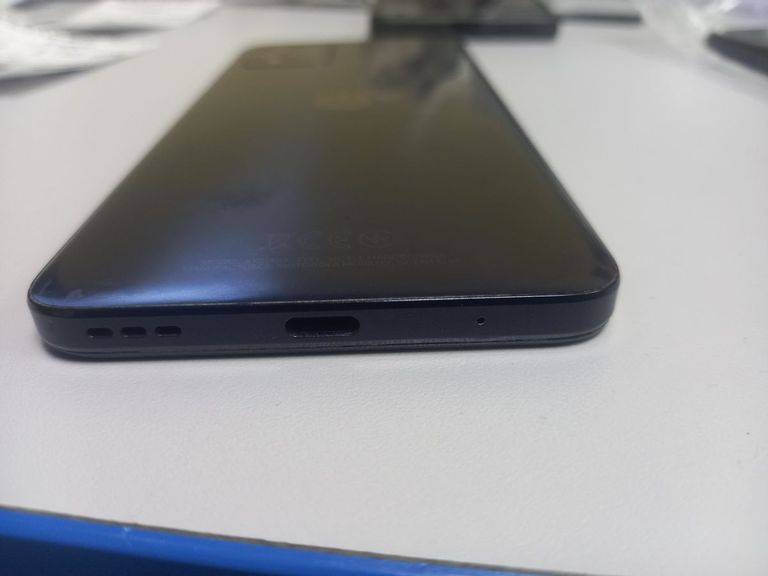 Motorola moto e13 8/128gb xt2345-3 Код:01-200821416. Зображення 6