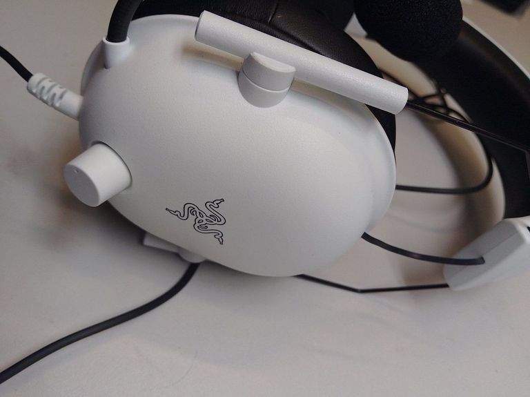 Дешево Razer blackshark v2 x з ломбарду