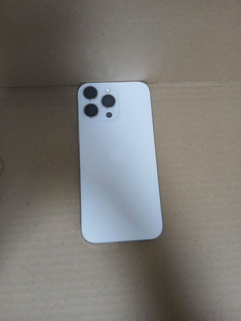 Оголошення Apple iphone 16 pro max 256gb Б/У