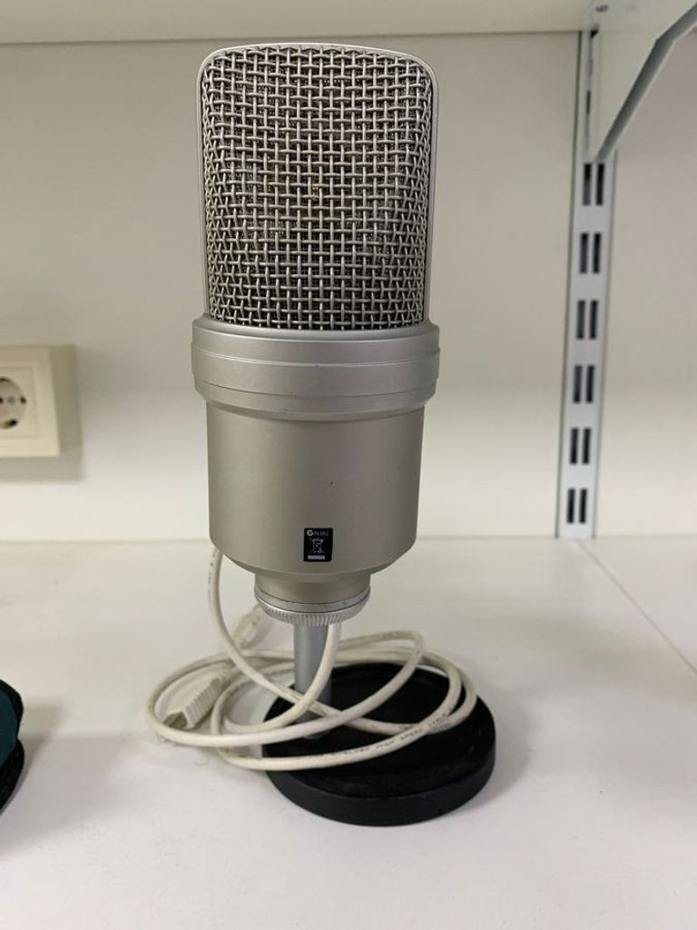 Купити Samson g-track pro Б/У