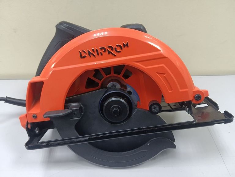 Оголошення Dnipro-M cs-185m Б/У