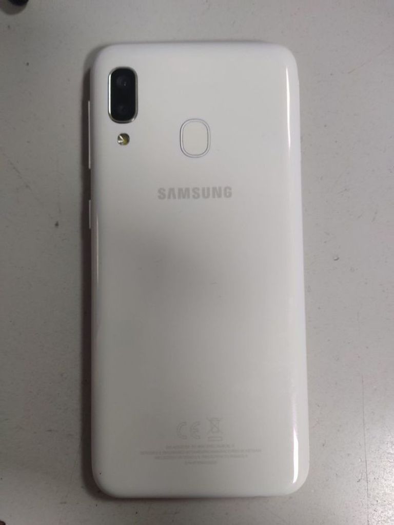 Оголошення Samsung galaxy a20e sm-a202f 3/32gb Б/У