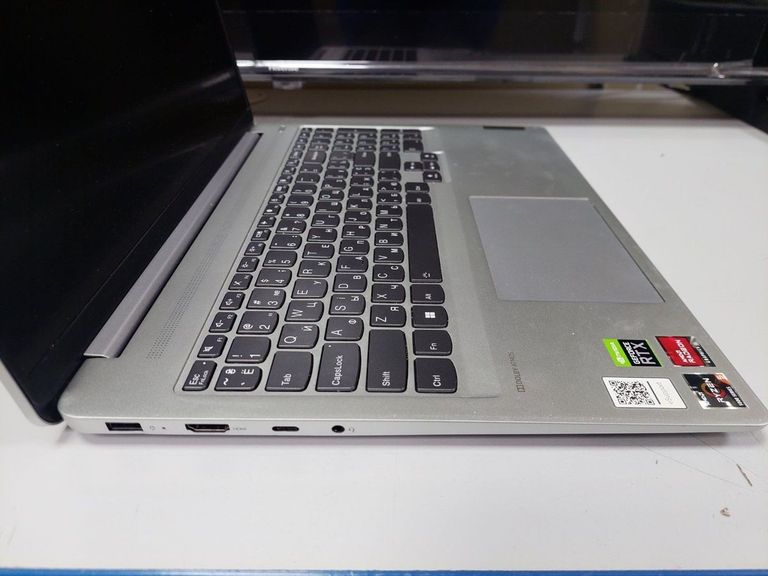 Дешиво Lenovo 15/ryzen 5 5600h ddr4/16gb ddr4/ssd 512 gb/geforce rtx3050 6gb с ломбарда