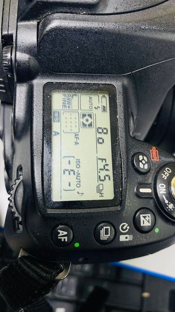 Розпродаж Nikon d90/ af-s dx nikor 18-105mm1:3.5-5.6g ed vr, продавець Техноскарб