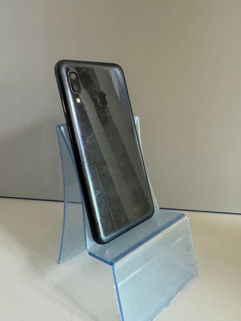 Дешиво Samsung galaxy a20e sm-a202f 3/32gb с ломбарда