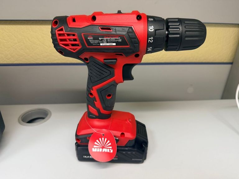 Дешево Vitals au 14/2kp з ломбарду