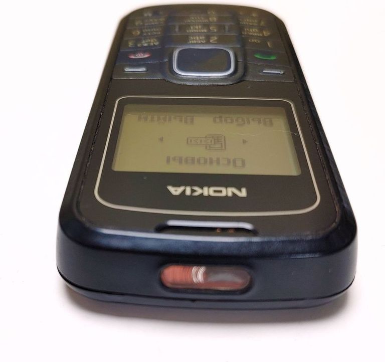 Дешиво Nokia 1202 с ломбарда