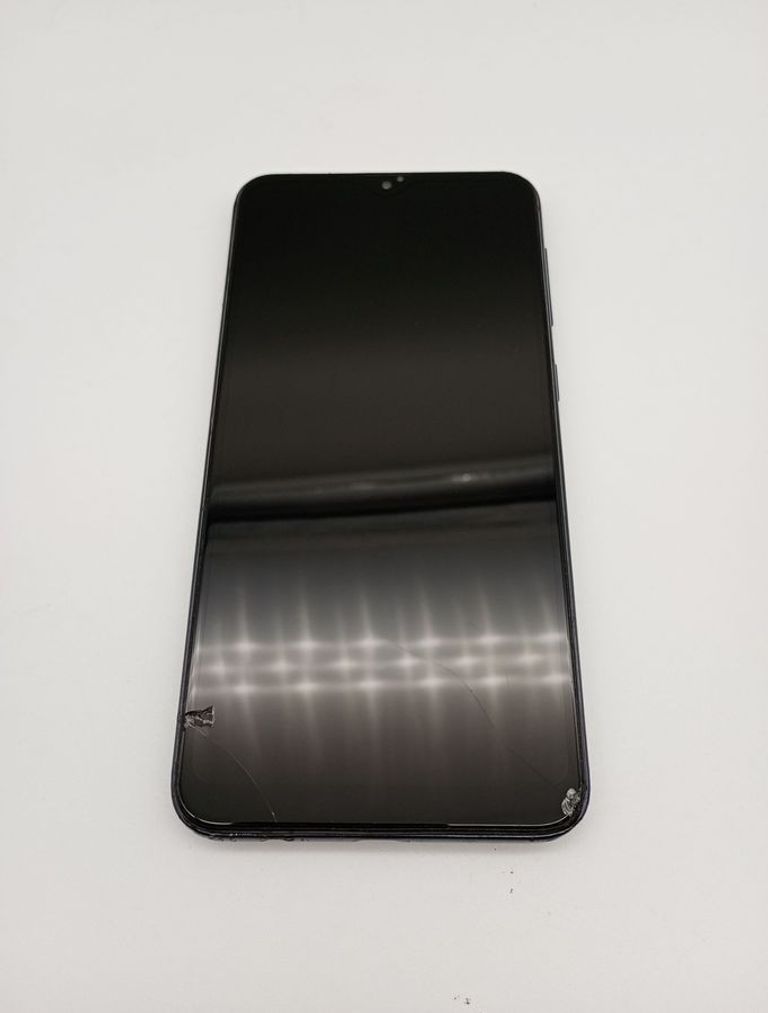 Дешиво Samsung a105f galaxy a10 2/32gb с ломбарда