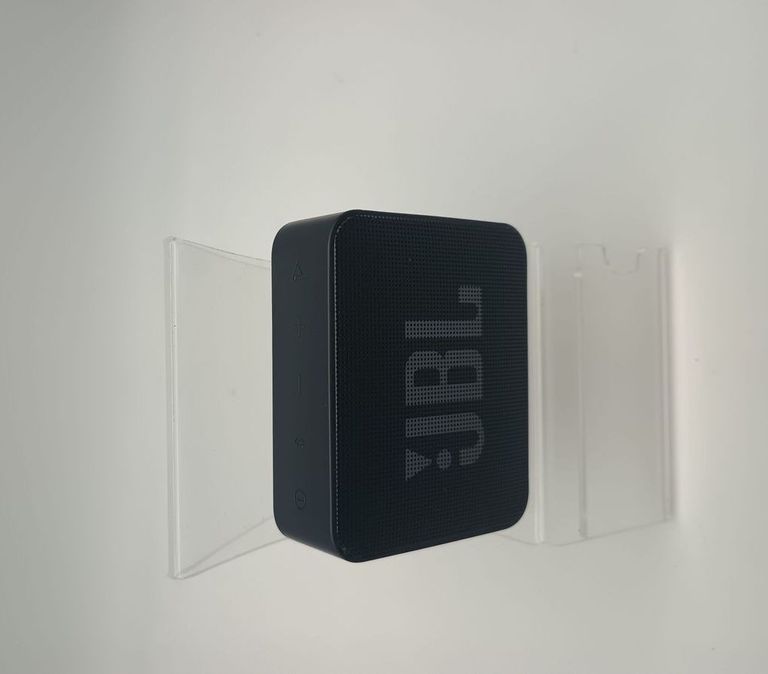 Оголошення Jbl go essential Б/У