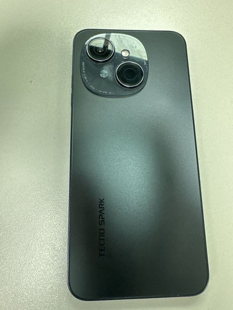 Оголошення Tecno spark go 1 kl4 4/128gb Б/У