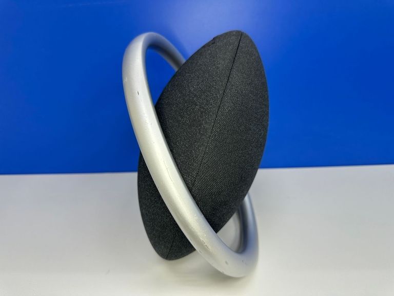 Дешево Harman/Kardon onyx studio 8 з ломбарду