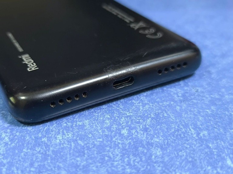 Дешиво Xiaomi Redmi 7a 2/32GB Black с ломбарда