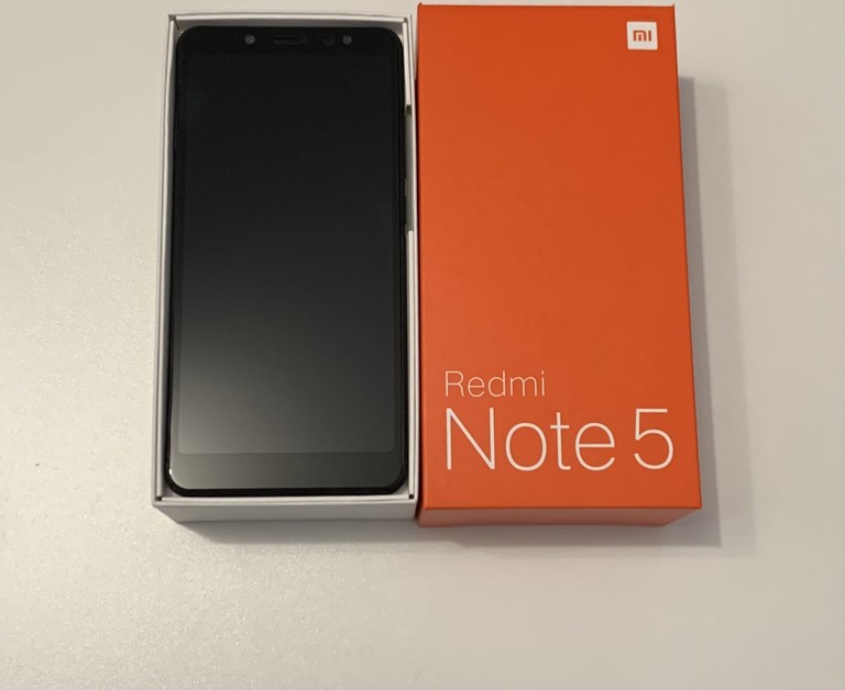 Купити Xiaomi Redmi Note 5 3/32GB Black Global version Б/У