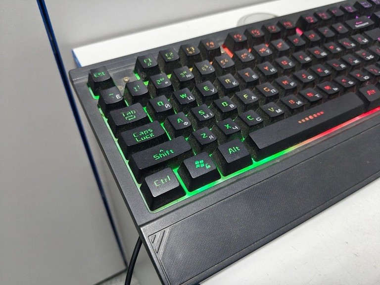 Дешево Ergo KB-640 з ломбарду