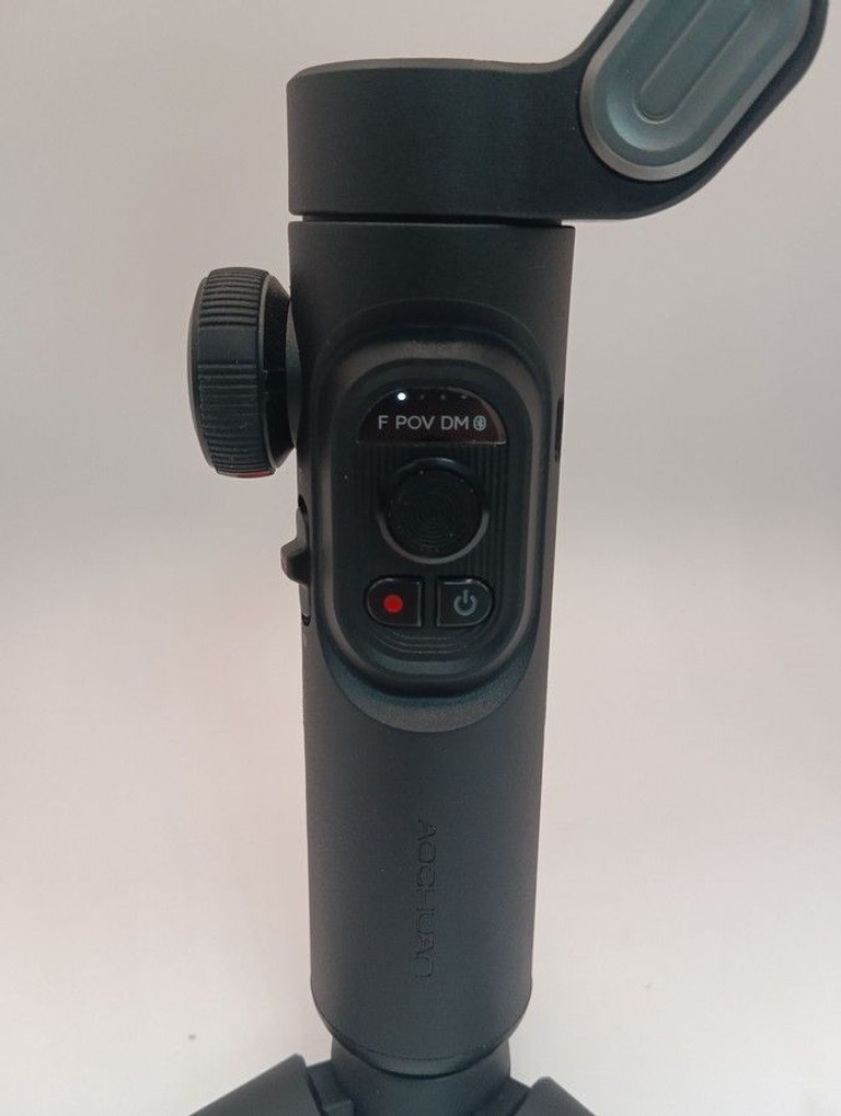 Розпродаж Aochuan professional gimbal stabilizer for smartphone smart xe, продавець Техноскарб