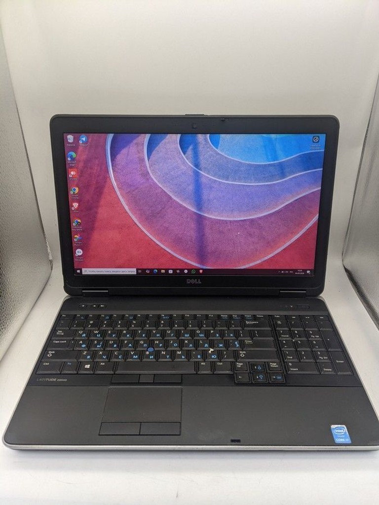 Купити Dell 15/core i7 4810mq ddr3/8gb ddr3/hdd 250 gb/ssd *відсутній/*інтегрована Б/У