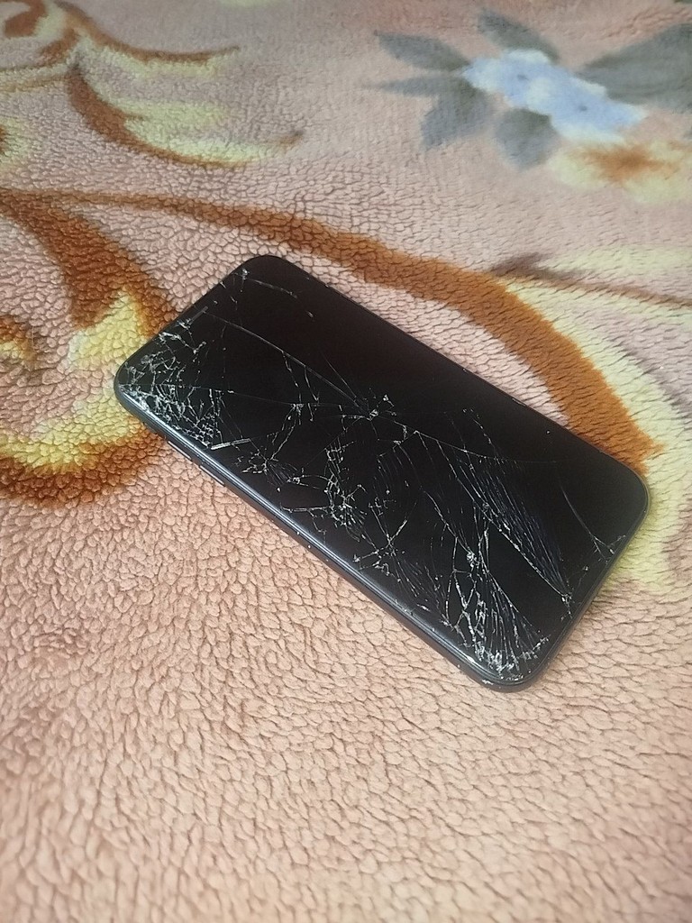 Объявление Apple iPhone XR 64GB Black (MRY42) Б/У