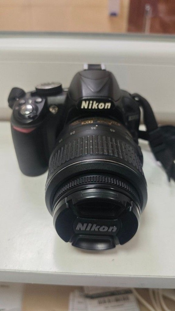 Дешево Nikon d3100 kit / af-s nikkor 18-55mm f:3,5-5,6g vr dx з ломбарду