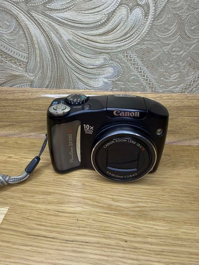 Оголошення Цифровий фотоапарат Canon PowerShot SX100 IS Black Б/У
