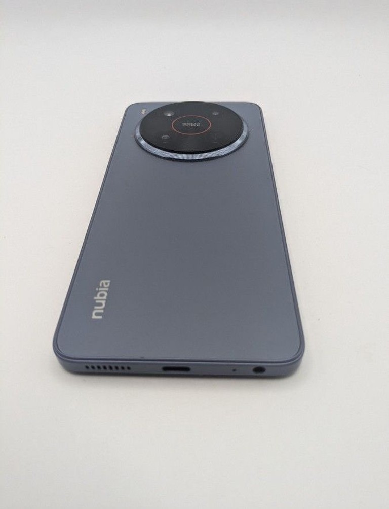 Zte Nubia V70 Max 6/128GB Gray Код:01-200995936. Зображення 8