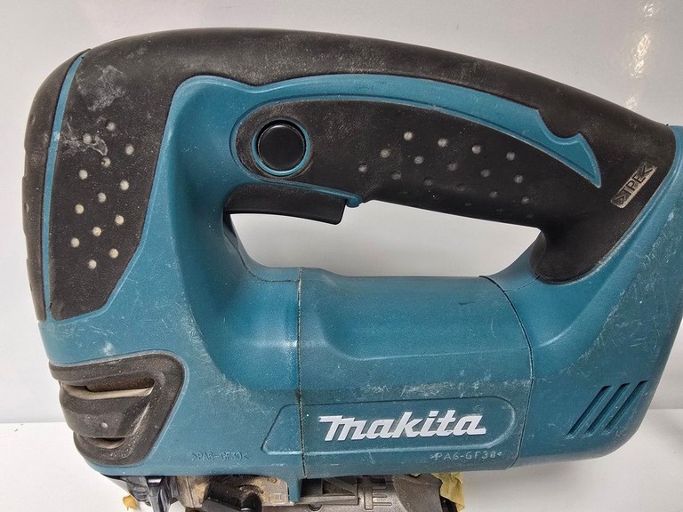 Розпродаж Makita 4350FCT, продавець Техноскарб