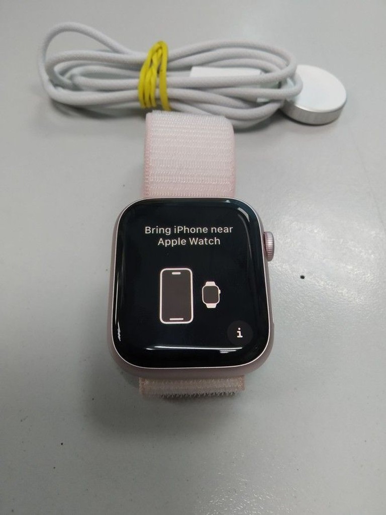 Купити Apple watch series 9 gps 45mm aluminum case Б/У