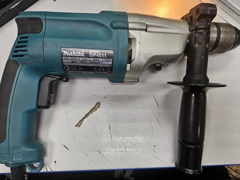 Оголошення Makita DP4011 Б/У