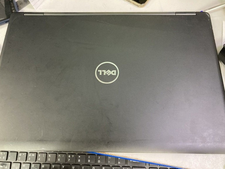 Купити Dell 15/core i5 6200u ddr3/8gb ddr3/ssd 256 gb/*інтегрована Б/У