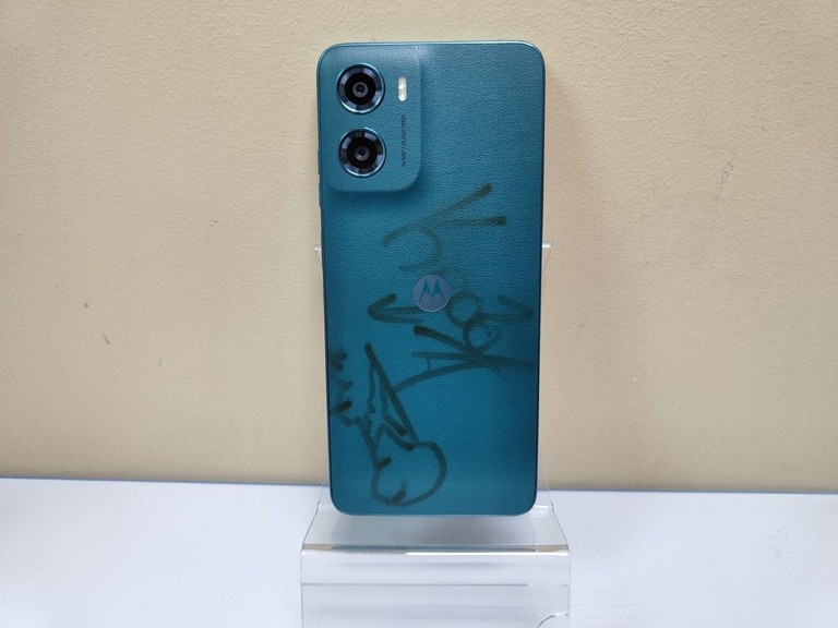 Купить Motorola moto g05 4/256gb Б/У