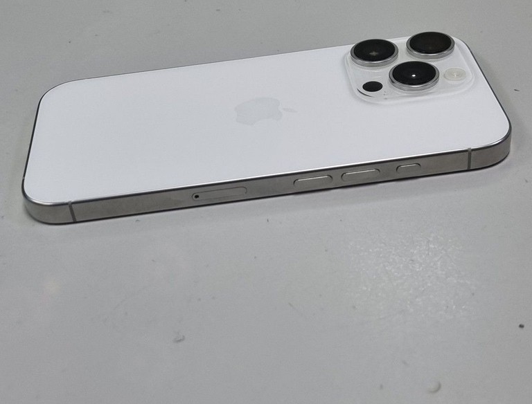 Дешево Apple iphone 16 pro 512gb з ломбарду
