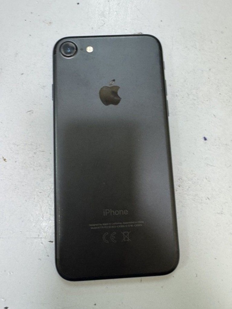 Купити Apple iphone 7 32gb Б/У