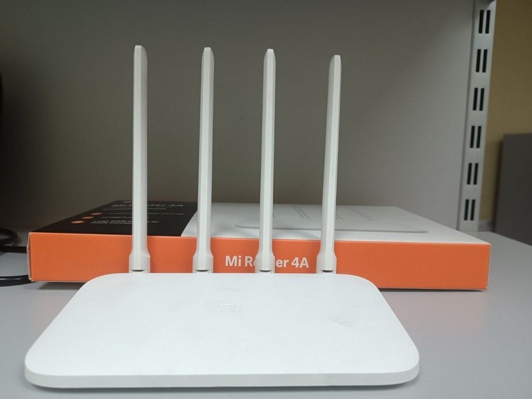 Дешево Xiaomi mi wifi router 4a з ломбарду