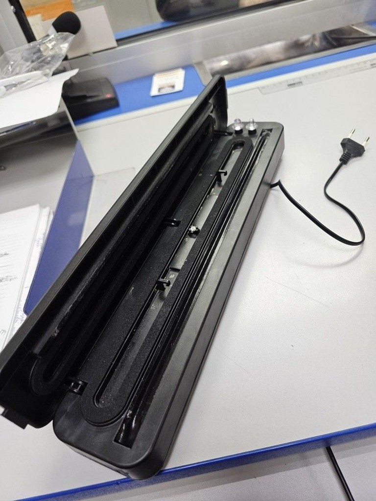 Оголошення  Vacuum Sealer ZKFK-001 Б/У