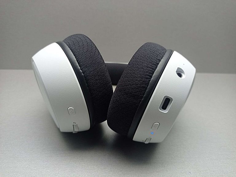 Оголошення Razer Kaira Pro for Xbox White (RZ04-03470300-R3M1) Б/У