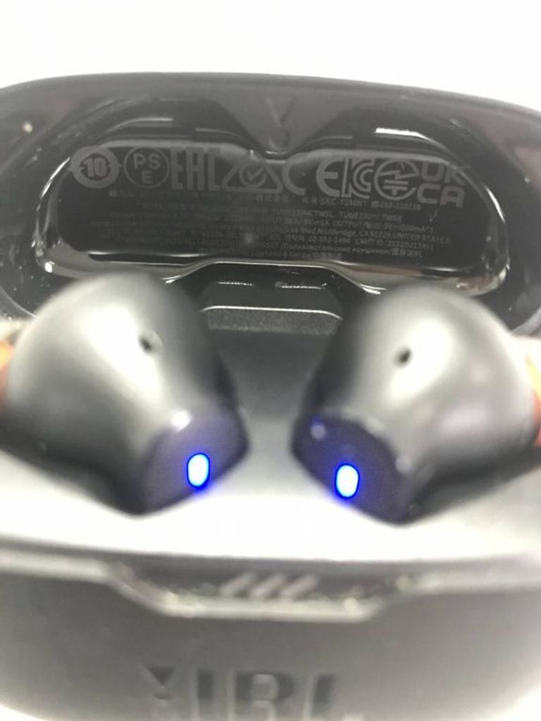 Оголошення Jbl tune 230nc Б/У