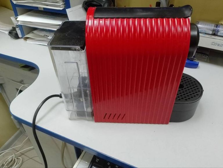 Купити Adler AD 4404 Red Б/У