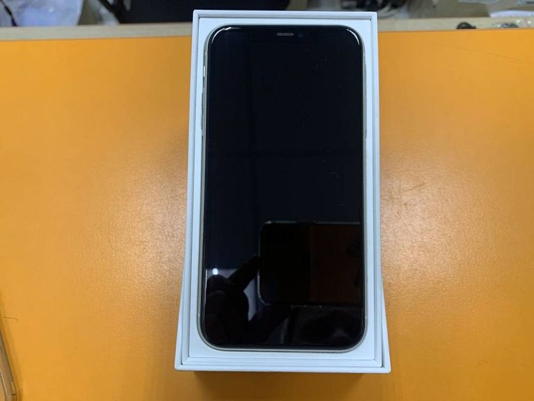 Розпродаж Apple iphone 11 64gb, продавець Техноскарб