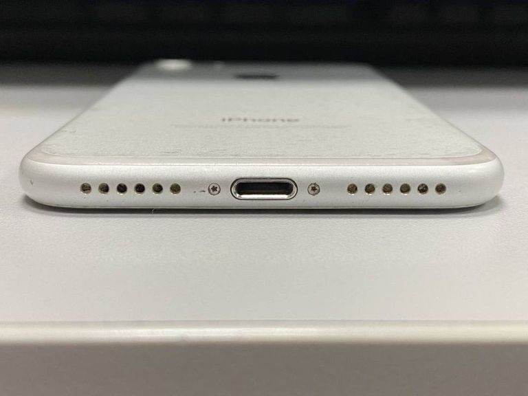 Apple iphone 7 32gb Код:01-19323151. Изображение 8