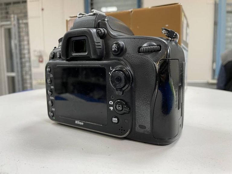 Nikon d610 без объектива Код:01-18645424. Зображення 6