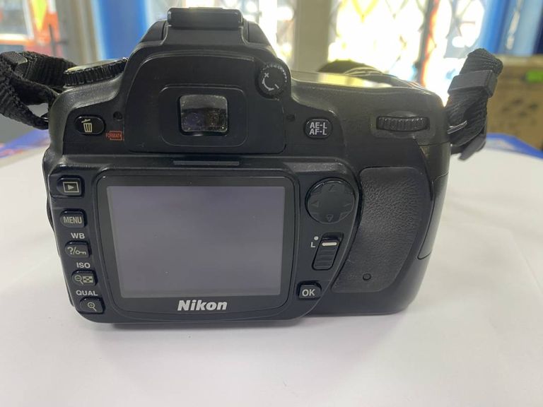 Nikon d80 body