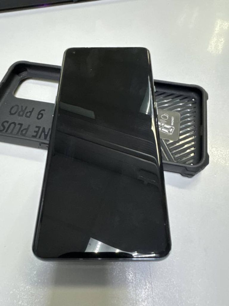 Дешево Oneplus 9 pro 8/256gb з ломбарду