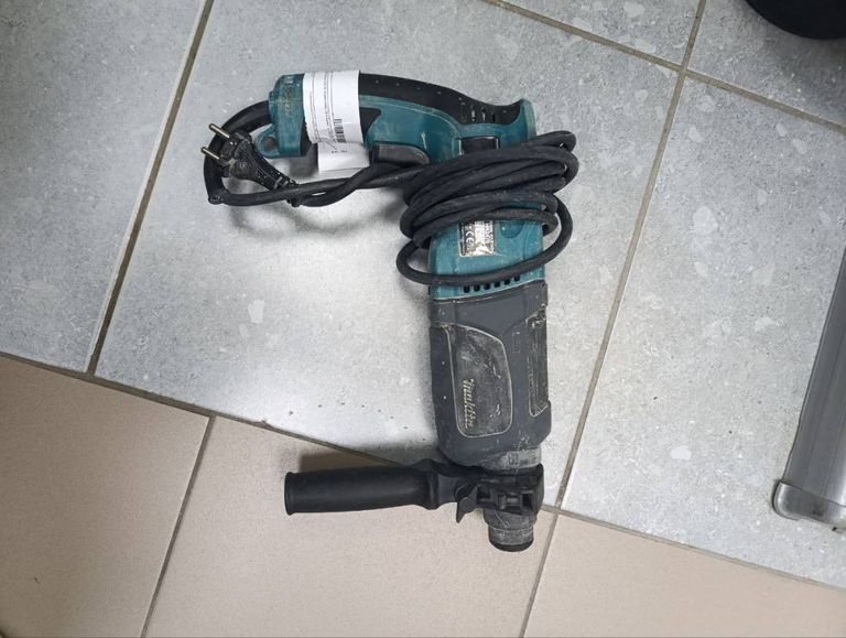 Makita HR2470