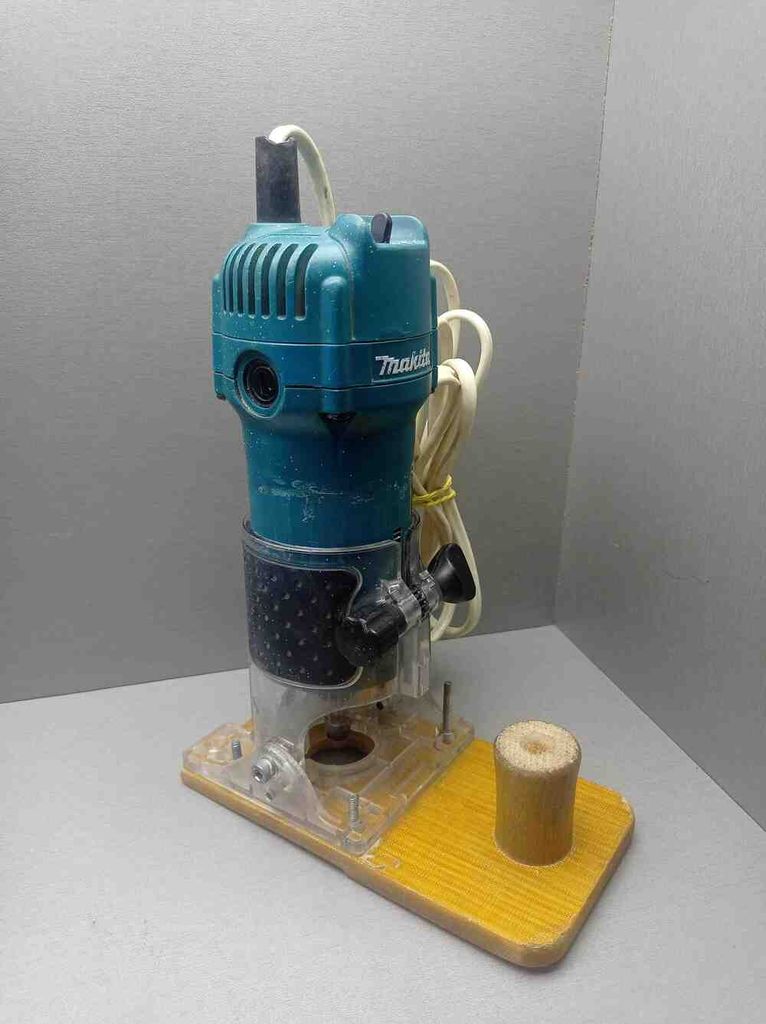 Оголошення Makita 3709 Б/У