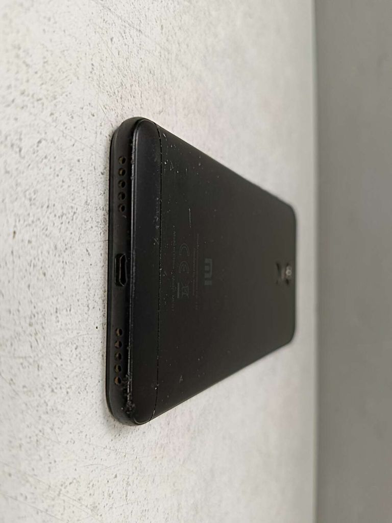 Xiaomi Redmi 5 Plus 32Gb Код:2000004022075. Зображення 6