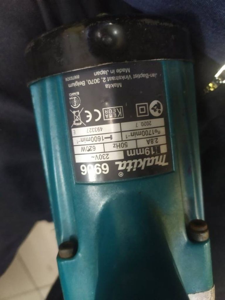 Купити Makita 6906 Б/У